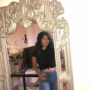 Meet your Posher, Denise